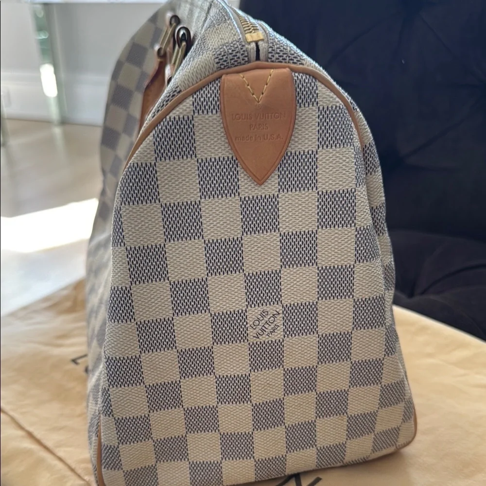 Louis Vuitton Checkered Handbag - White and Tan great condition!!! - Picture 2 of 5